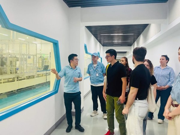 牛牛配 这所高校的“中国学”，以无界课堂育通才，用全球视野读中国